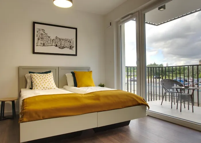 Essence Apartments Topaz