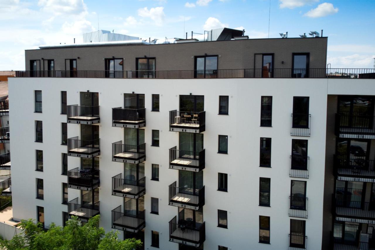 Essence Topaz Apartment Poznan