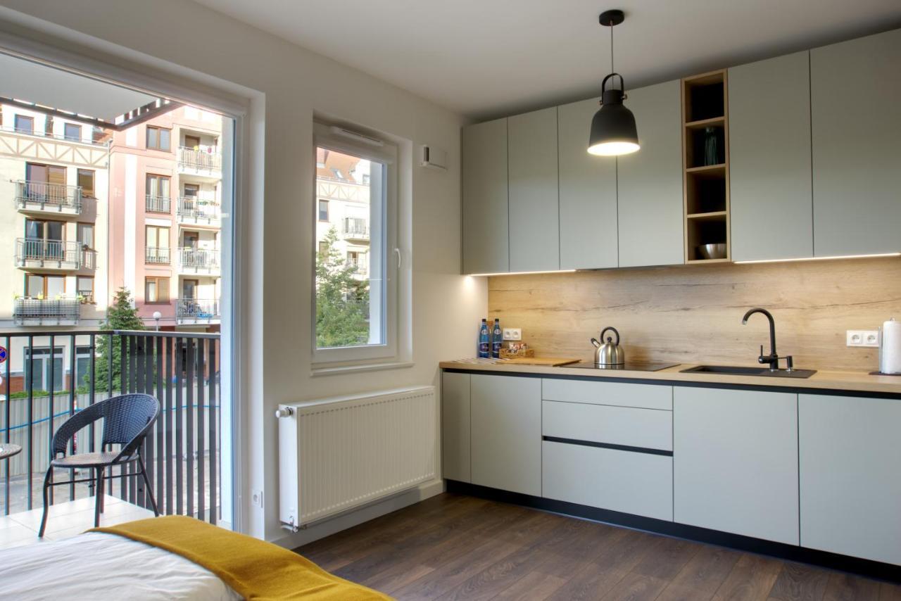 Essence Topaz Apartment